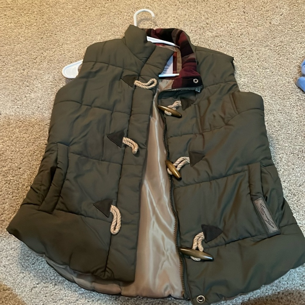 Legendary brand size small